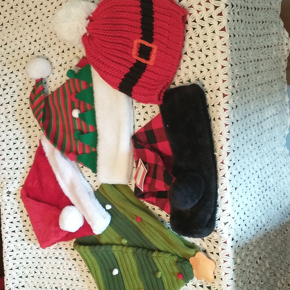 Lot of Santa Hats!